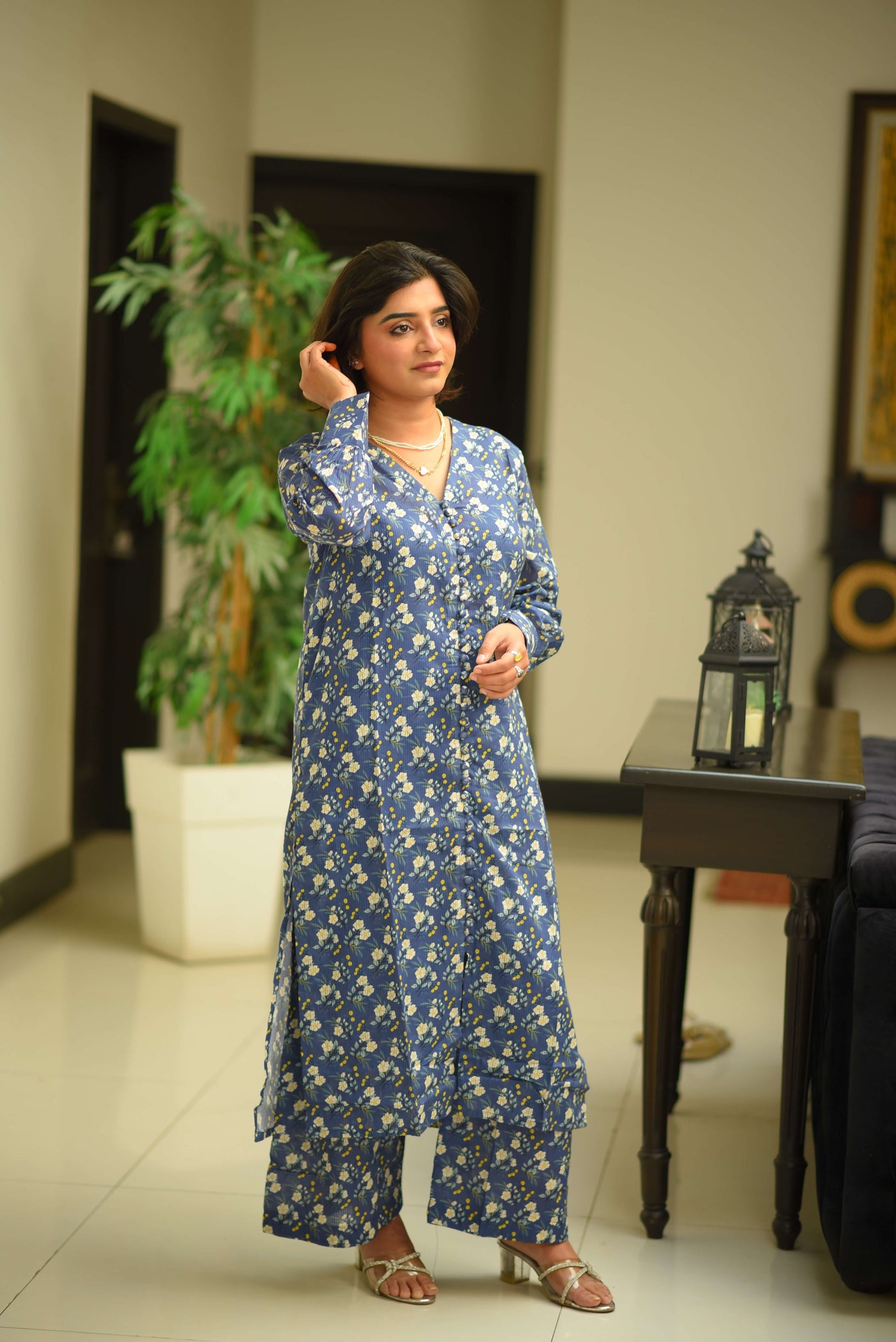 Bluora – Flowy Long Shirt With Relaxed Trouser