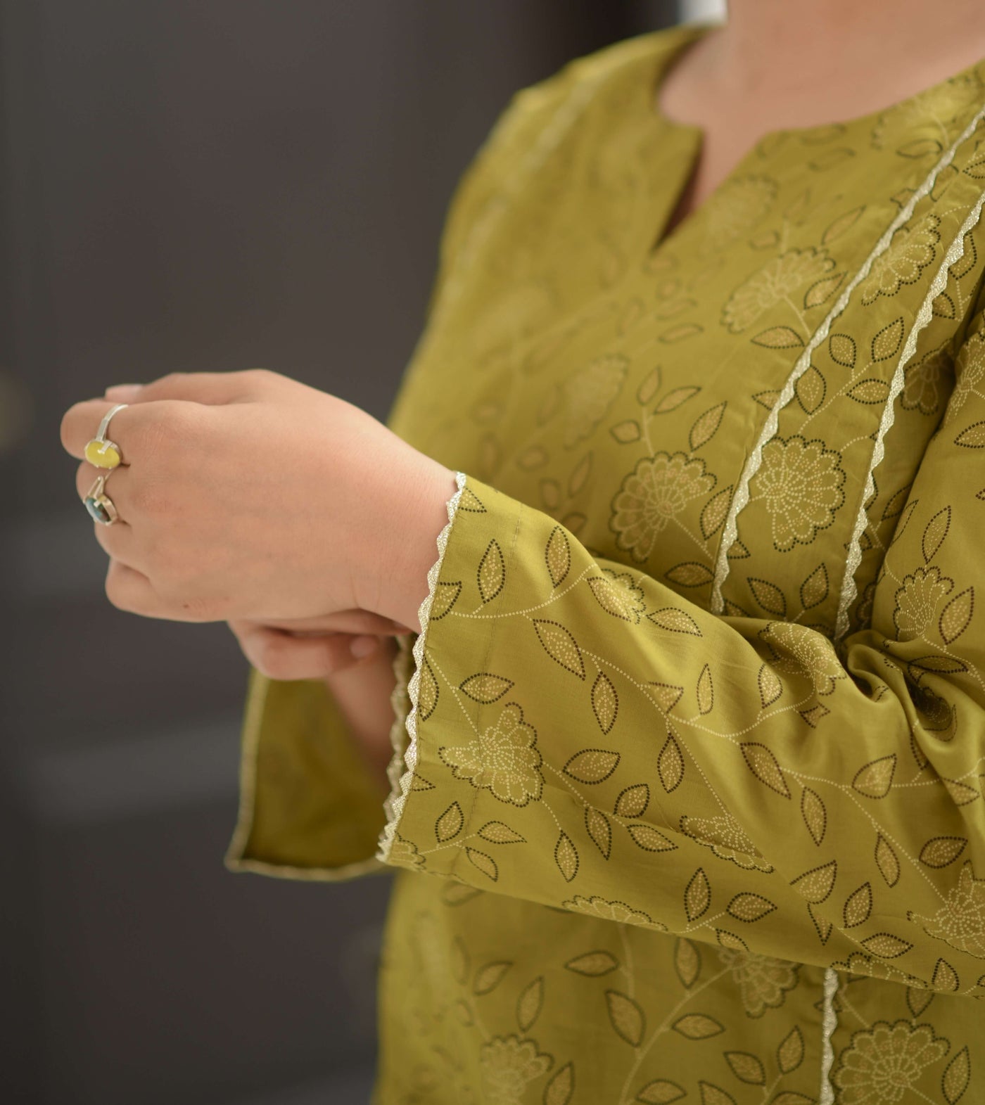 Olira – Kurta Set with Golden Floral Detailing