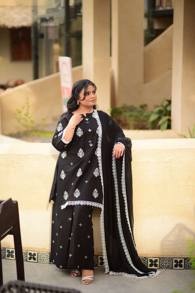 Elegance – Embroidered 3Pcs Suit
