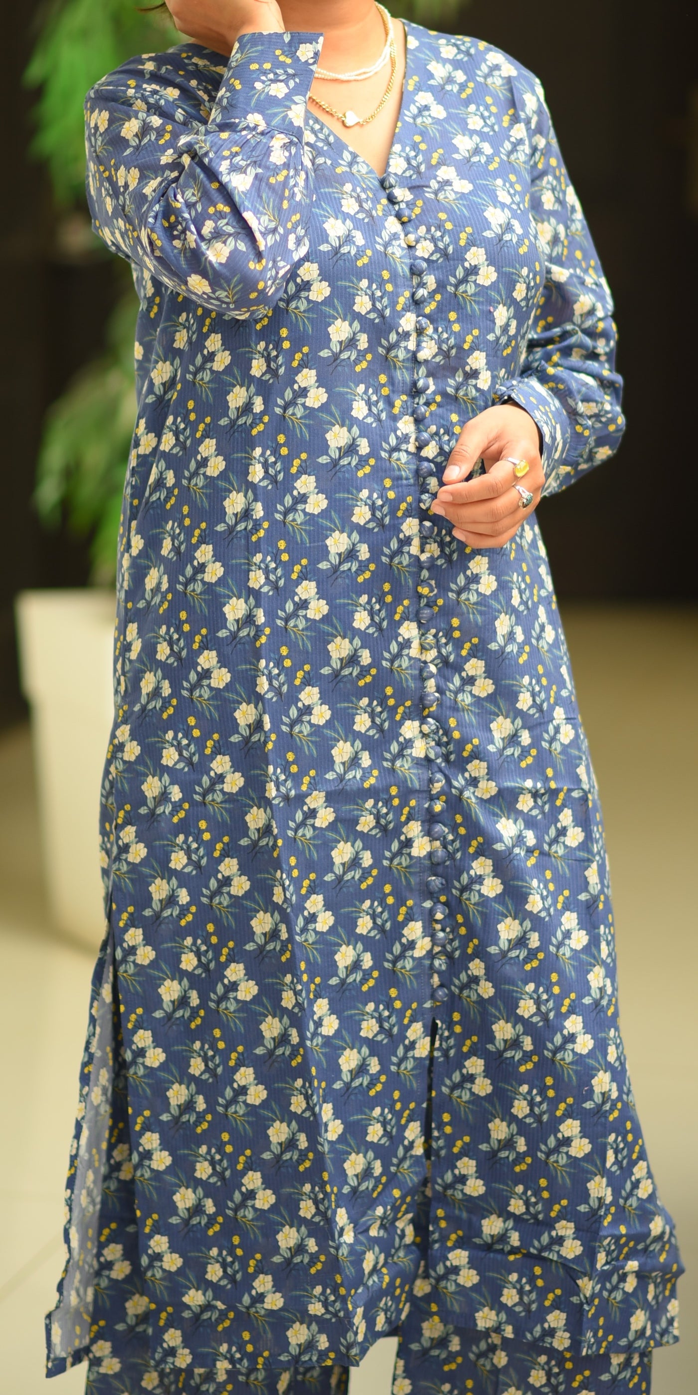 Bluora – Flowy Long Shirt With Relaxed Trouser